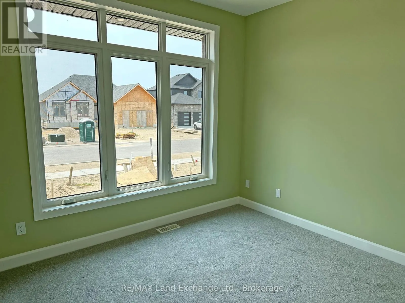 361 MCLEAN CRESCENT