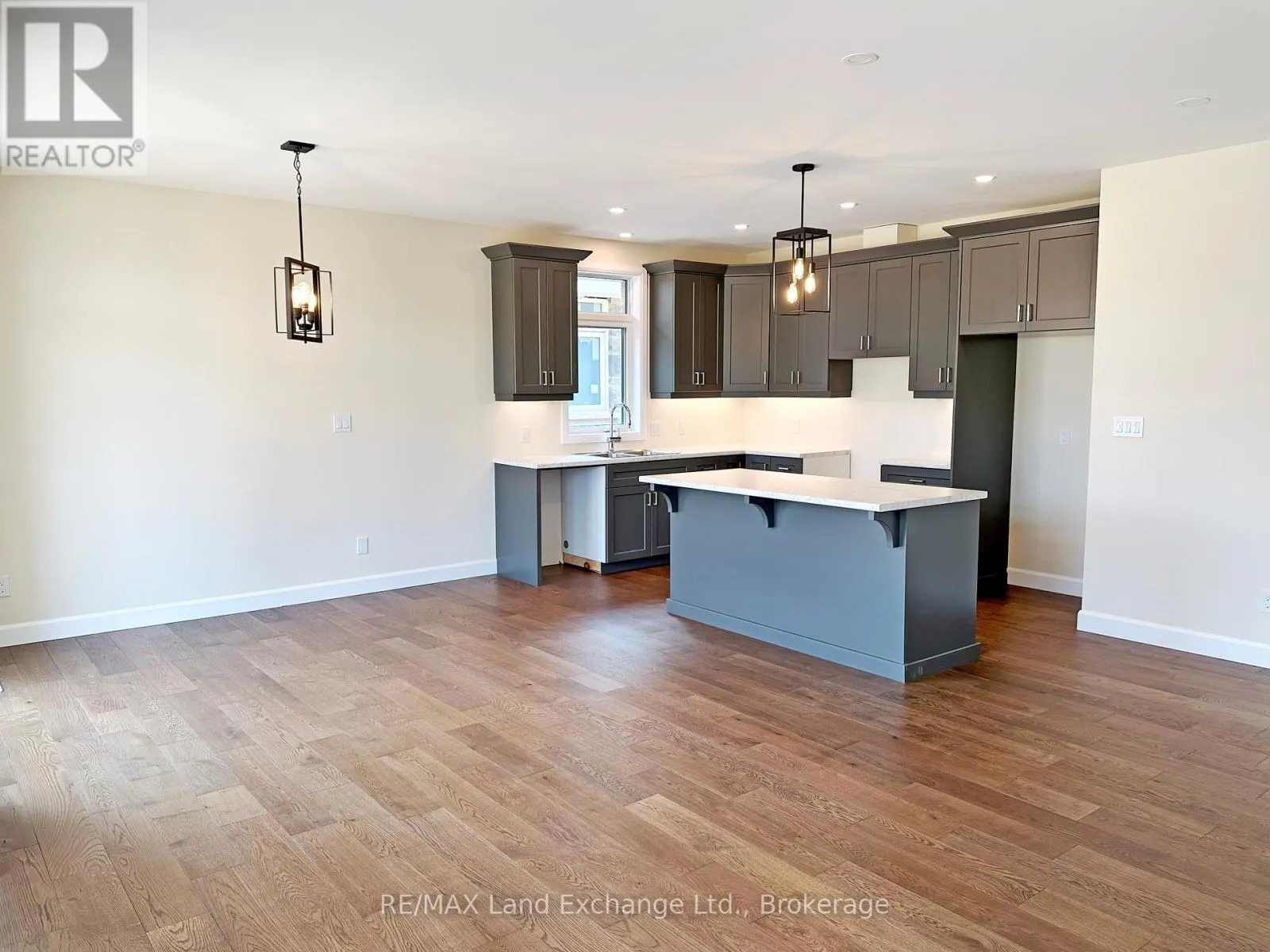 361 MCLEAN CRESCENT