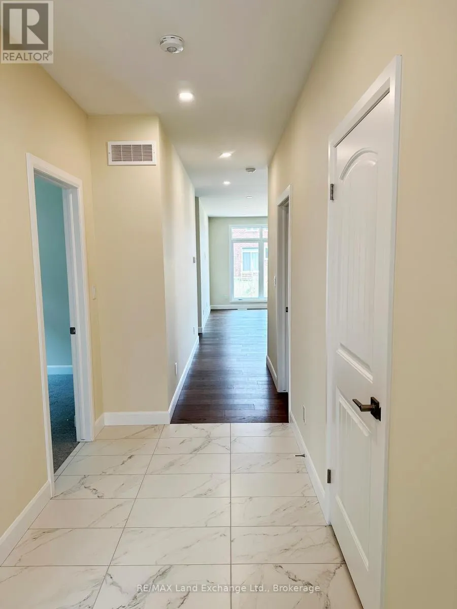 361 MCLEAN CRESCENT