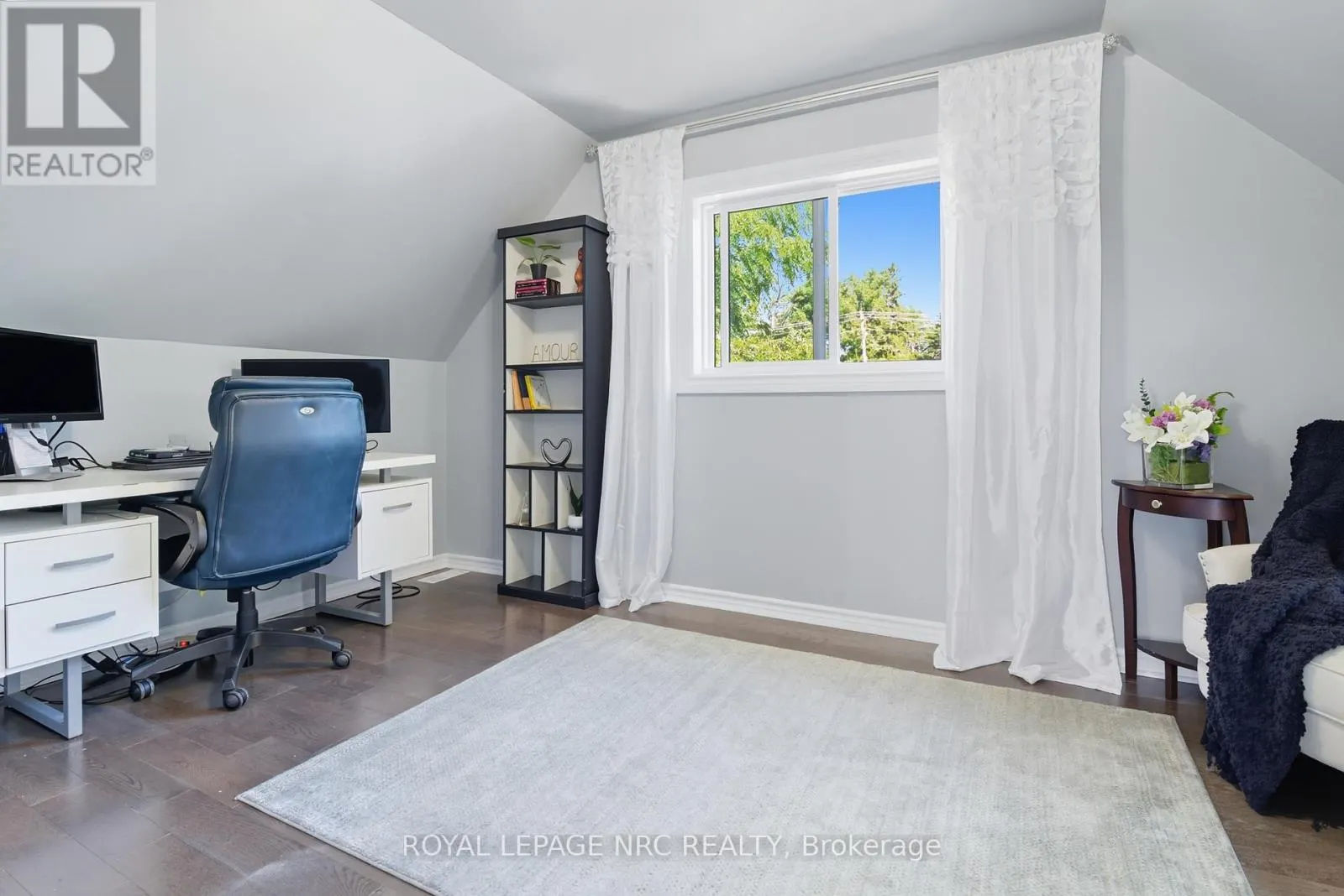 3964 ALEXANDRA ROAD
