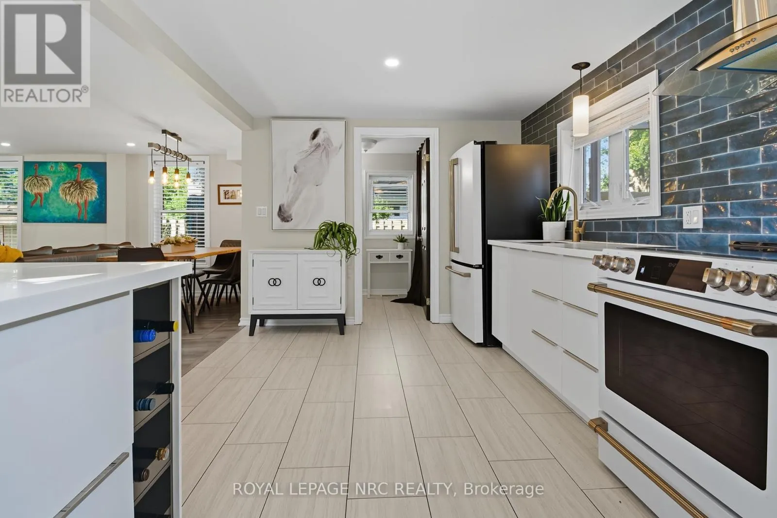 3964 ALEXANDRA ROAD
