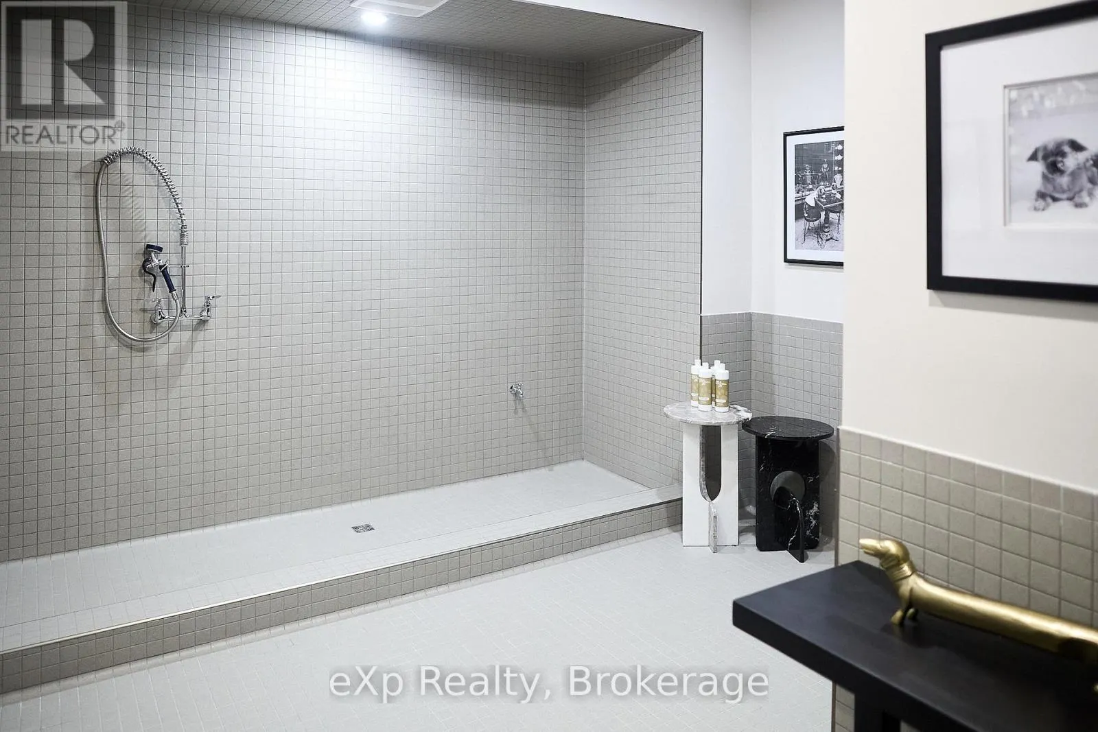 1203 - 93 ARTHUR STREET S, #1203