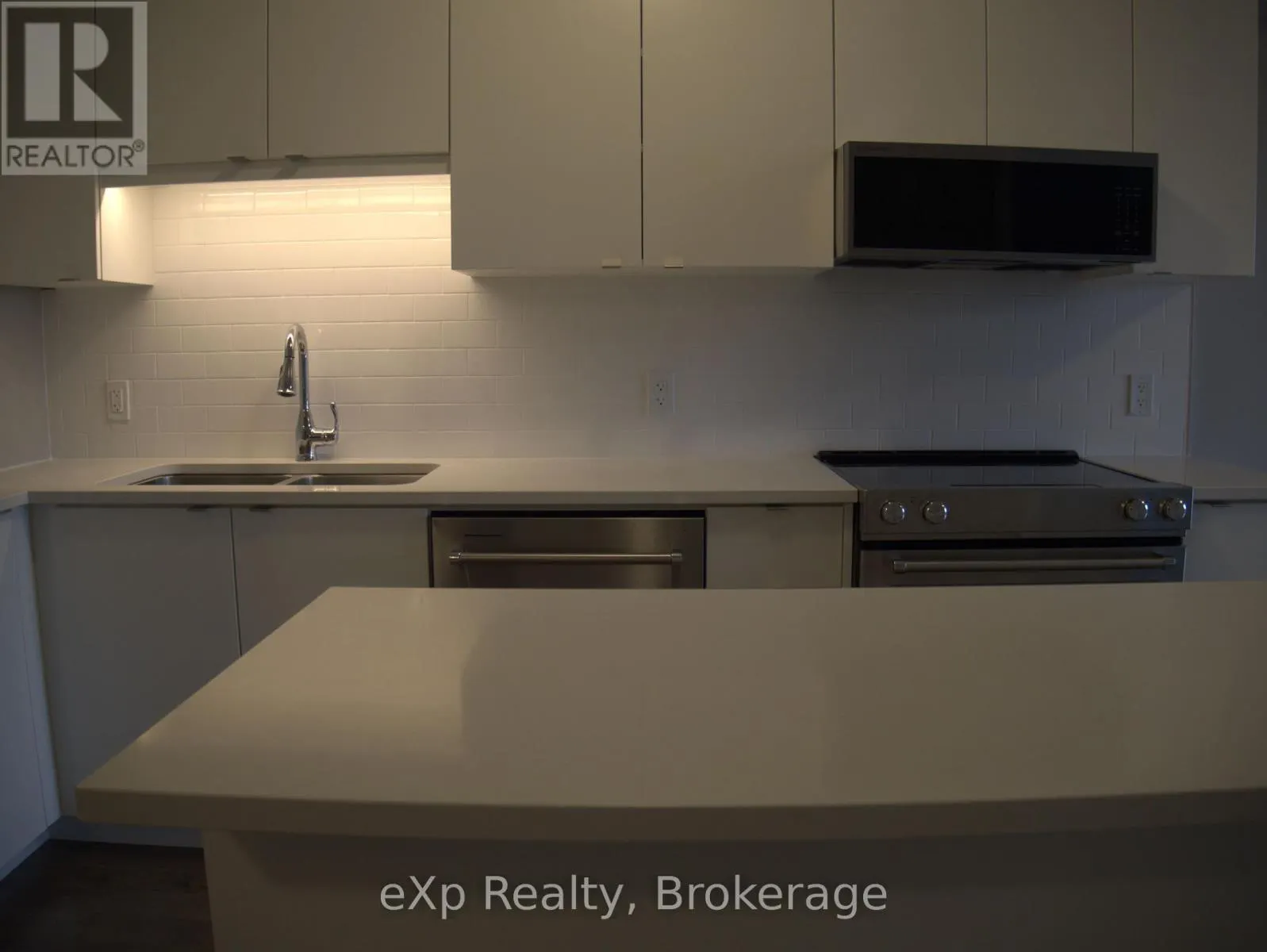 1203 - 93 ARTHUR STREET S, #1203