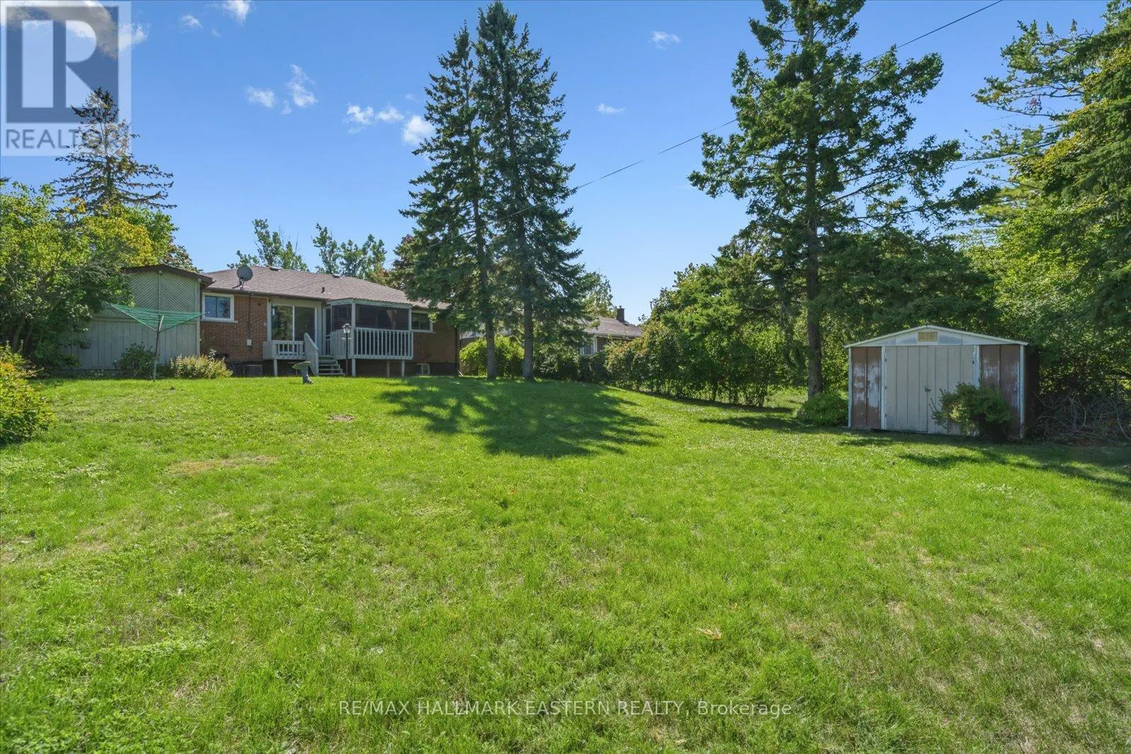 33 SPRINGBROOK DRIVE