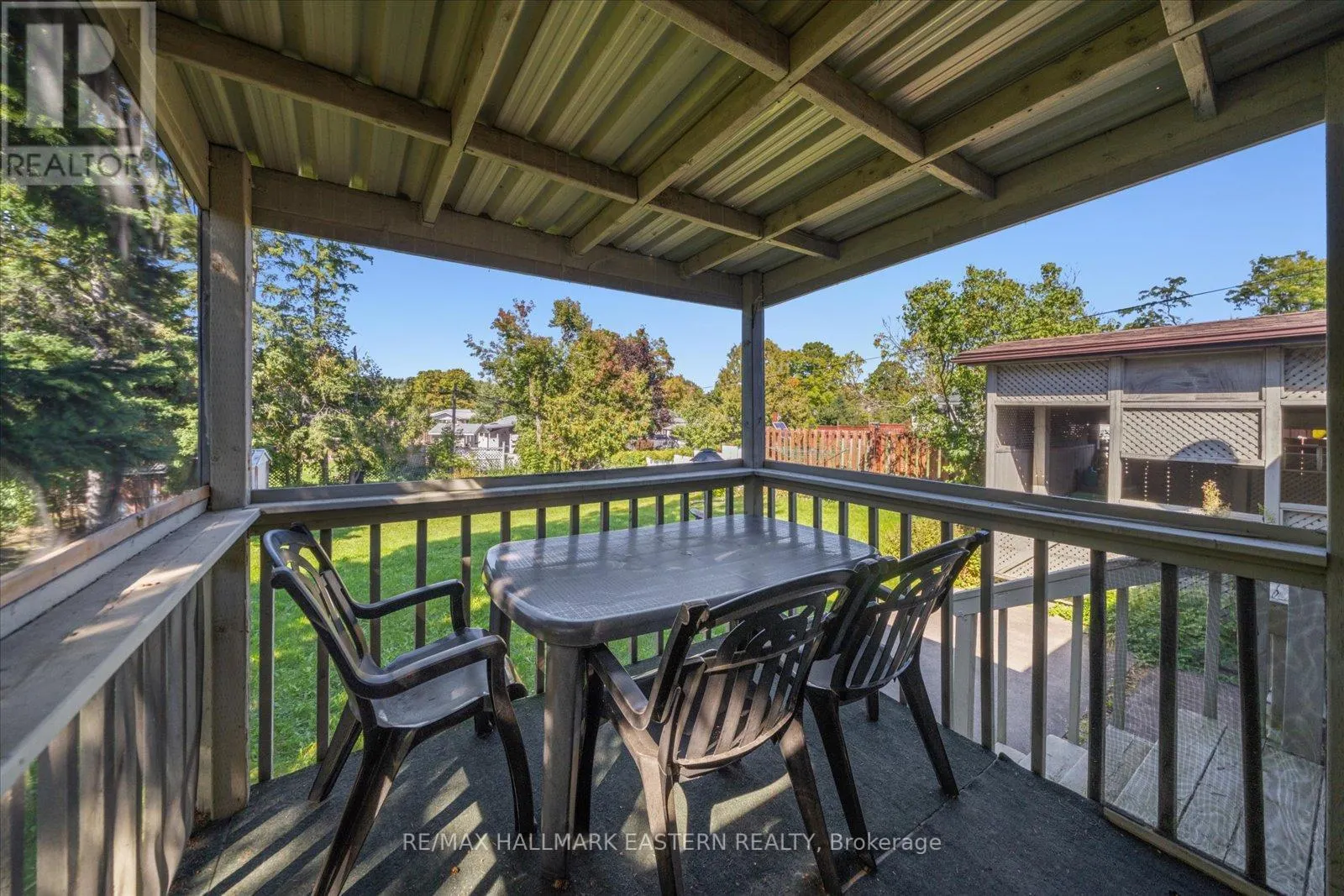 33 SPRINGBROOK DRIVE