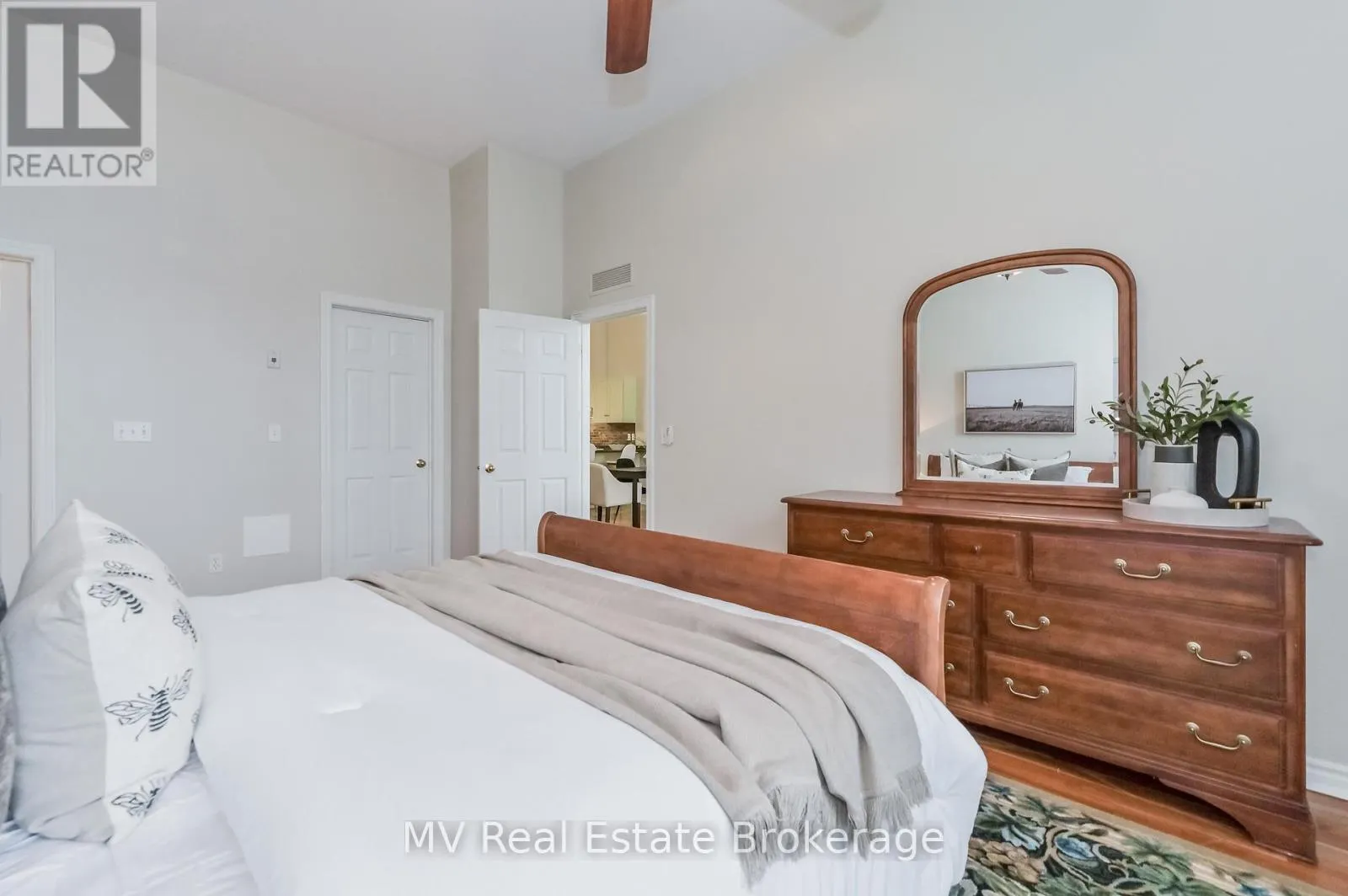 104 - 478 ST ANDREW STREET E, #104
