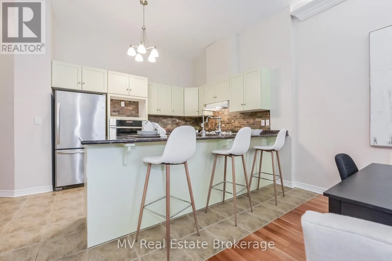 104 - 478 ST ANDREW STREET E, #104