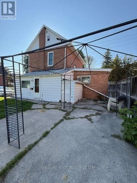 1803 4TH AVENUE W