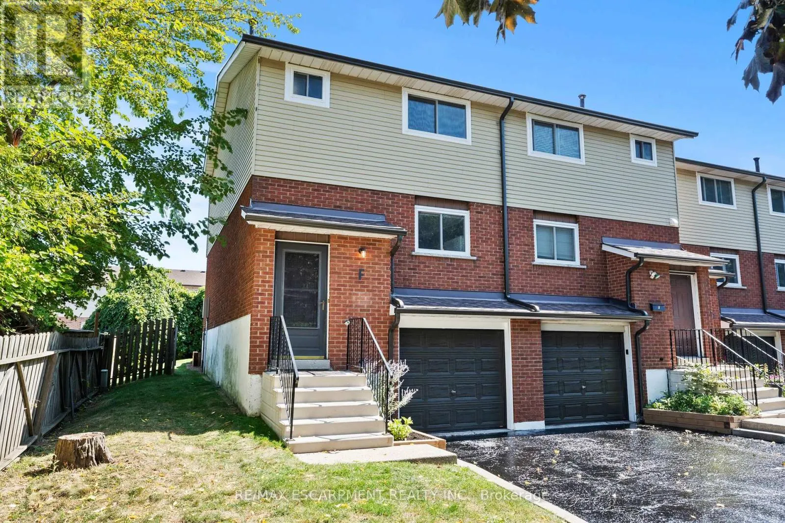 F - 924 MOHAWK ROAD W