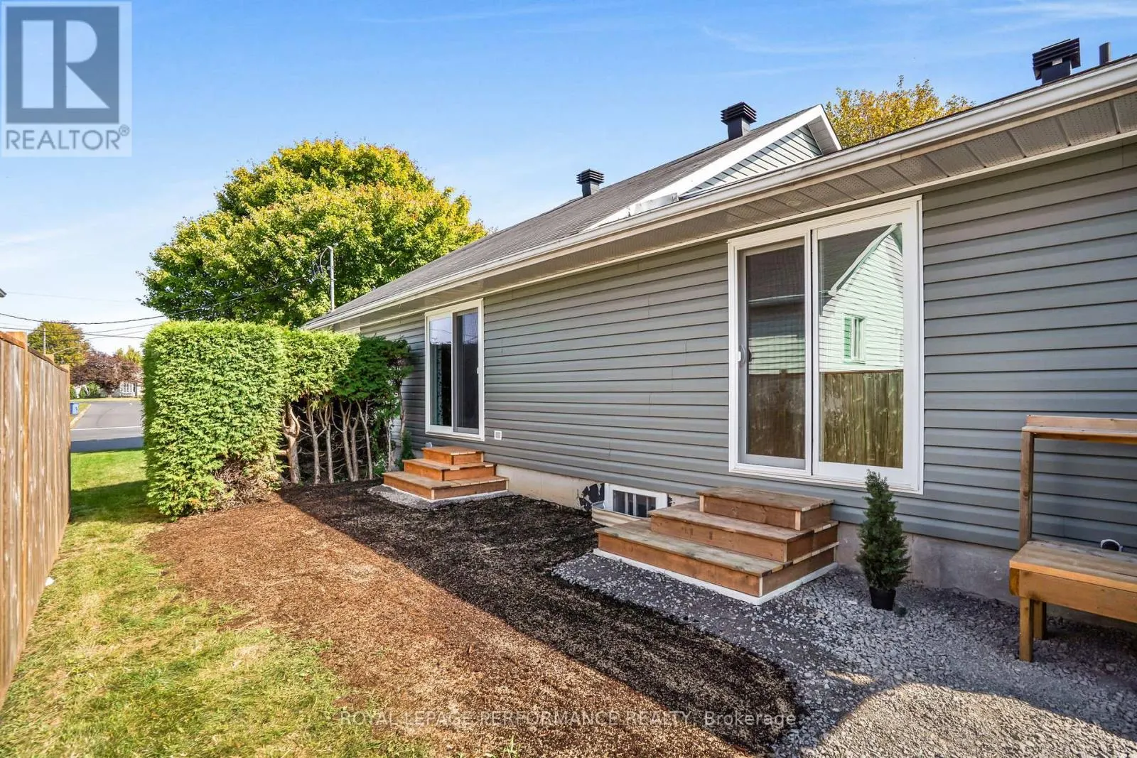 40 FAUCHER BOULEVARD