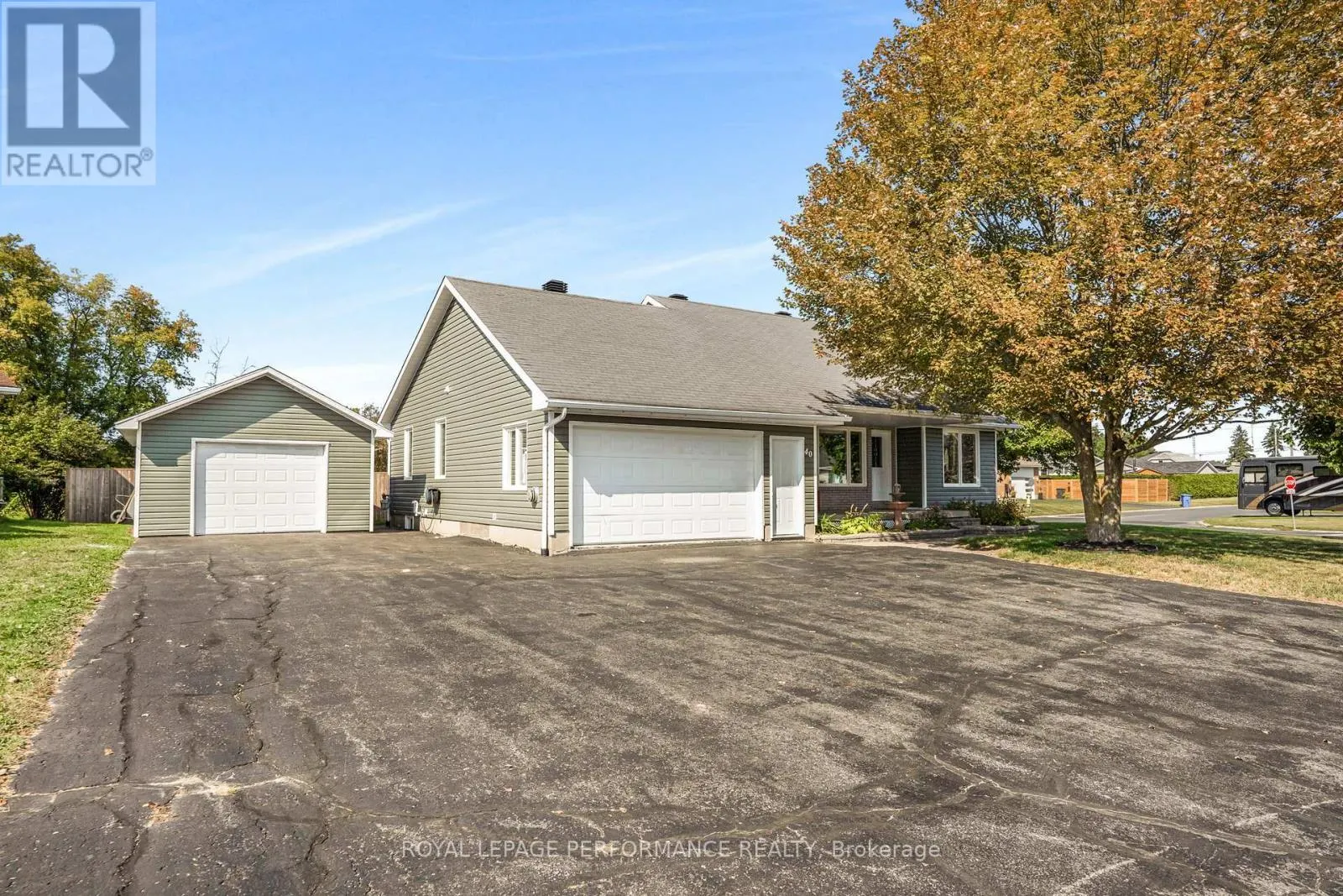 40 FAUCHER BOULEVARD