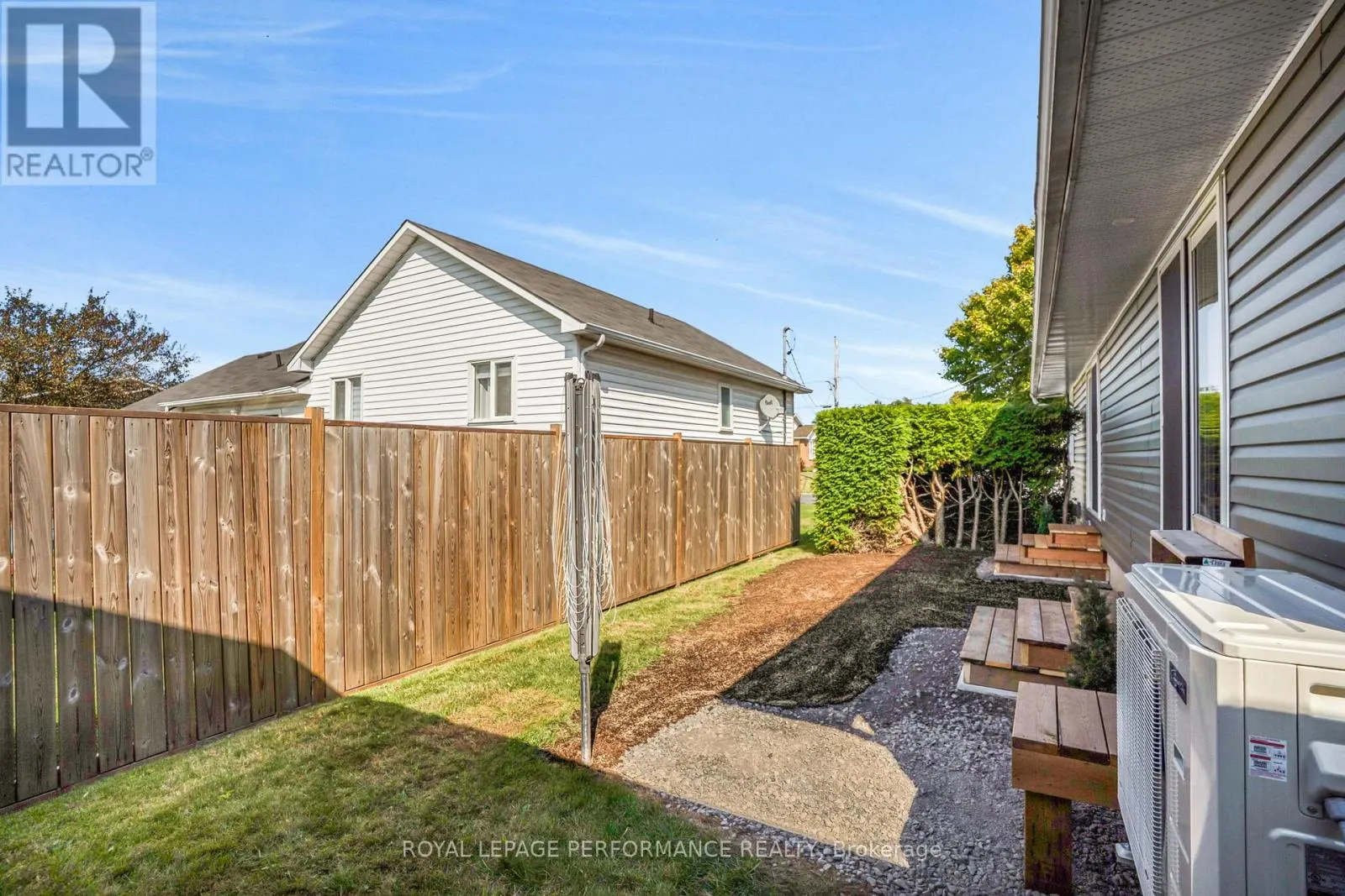 40 FAUCHER BOULEVARD