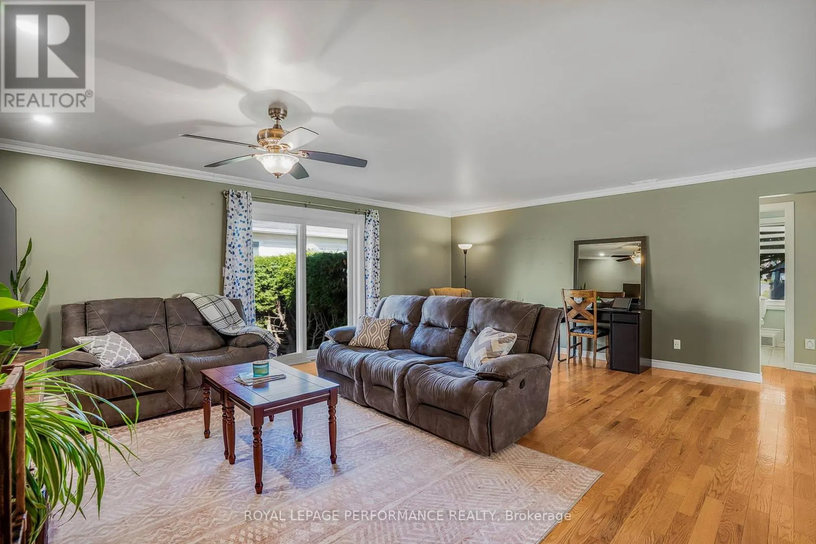 40 FAUCHER BOULEVARD