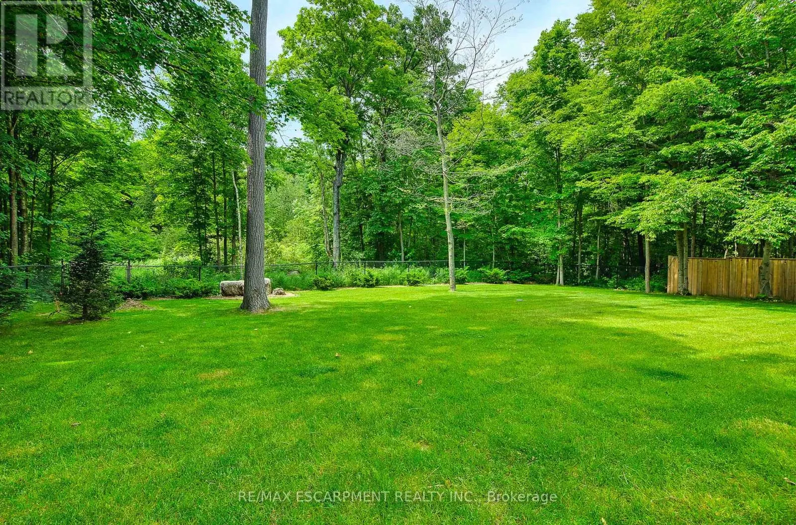 9 VALLEY RIDGE LANE