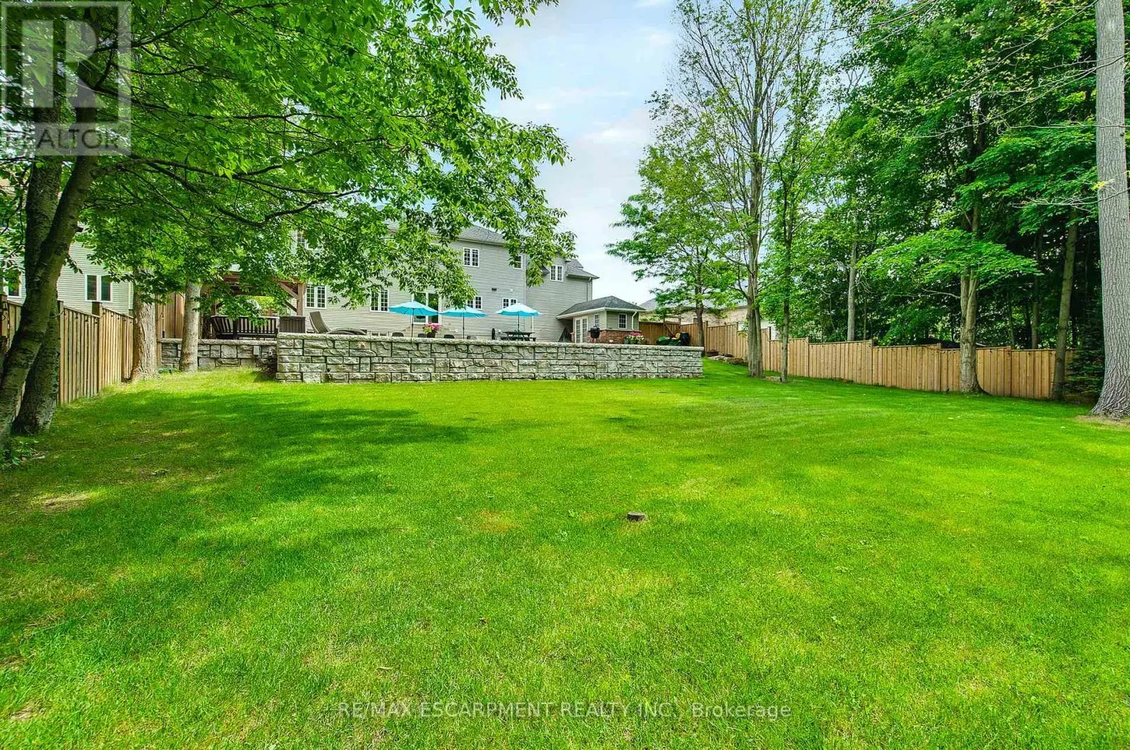 9 VALLEY RIDGE LANE
