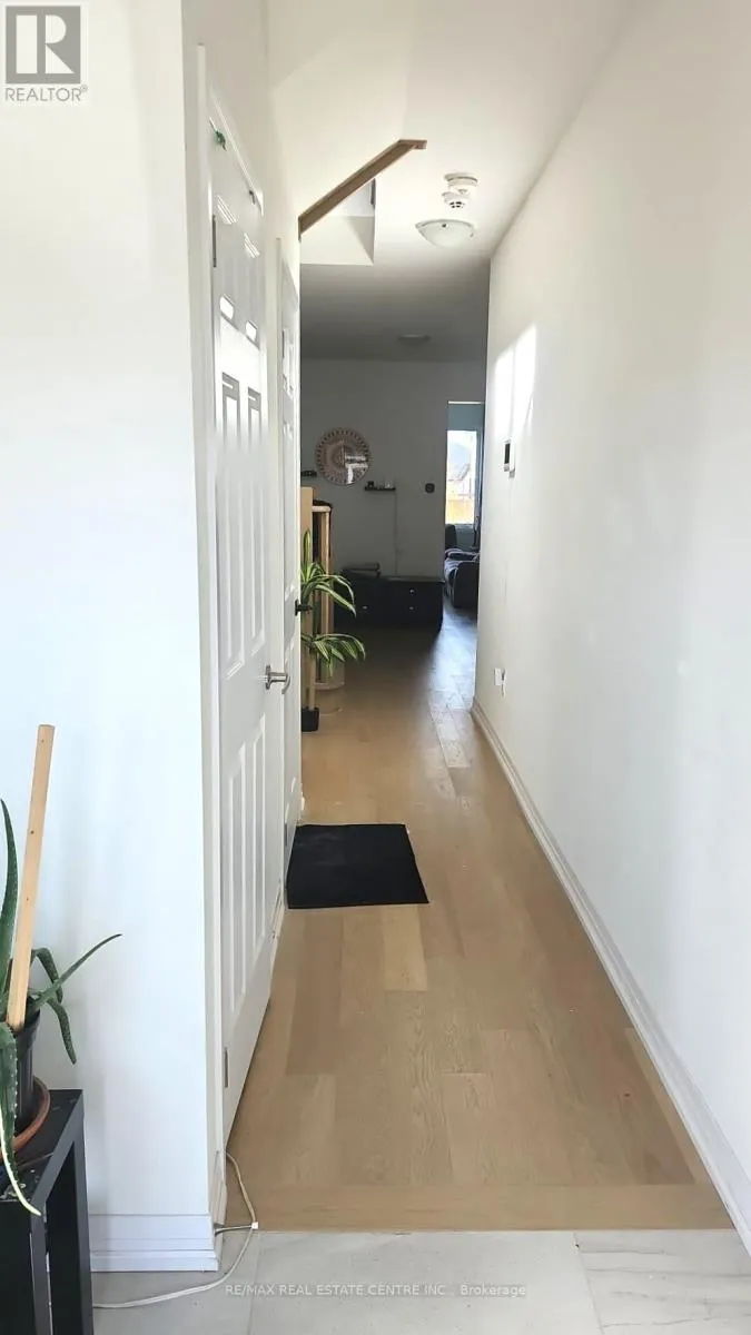 59 VELVET WAY