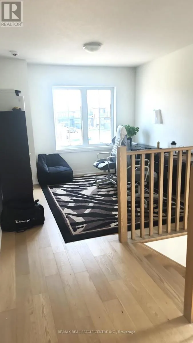59 VELVET WAY