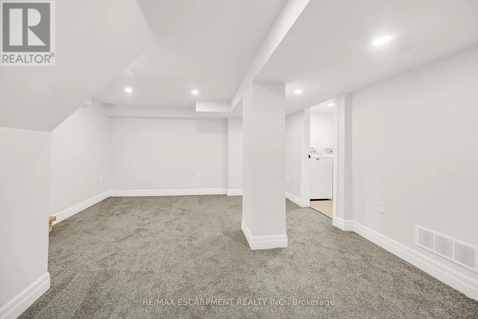 162 RIDGE STREET