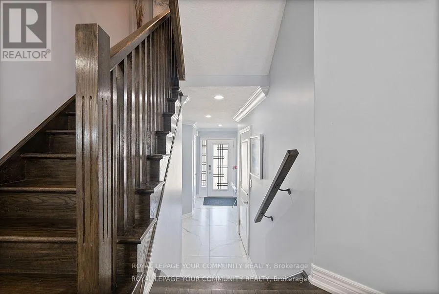 19 BETHUNE AVENUE
