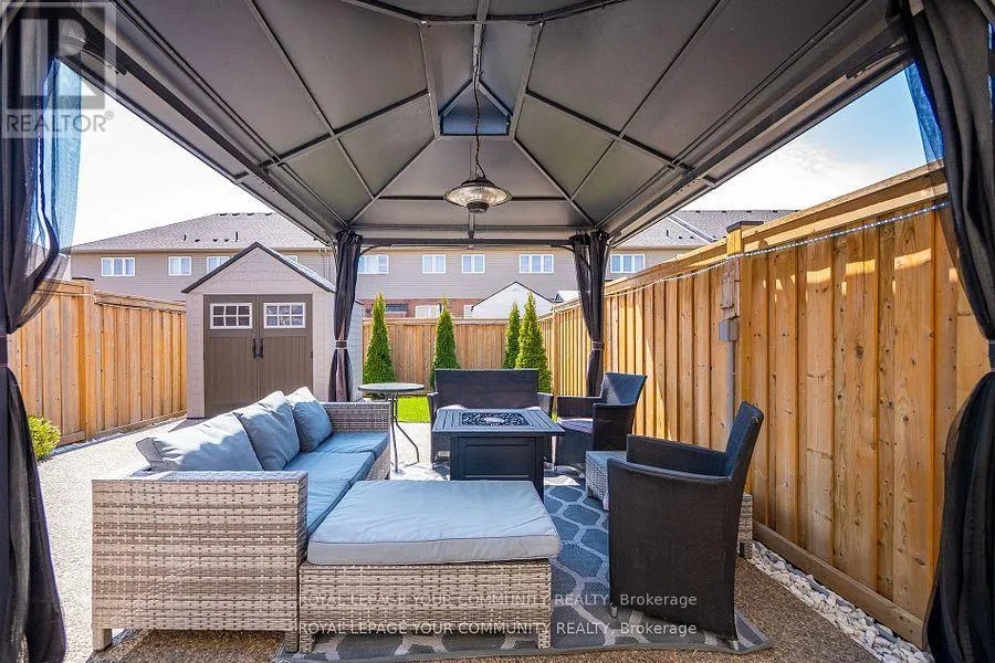 19 BETHUNE AVENUE