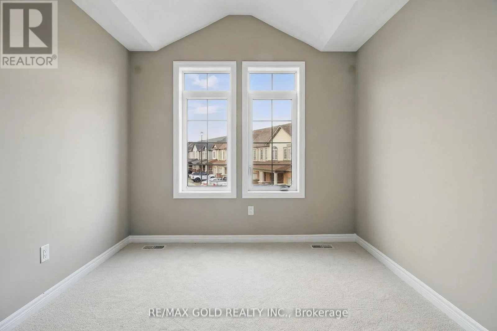 28 - 755 LINDEN DRIVE