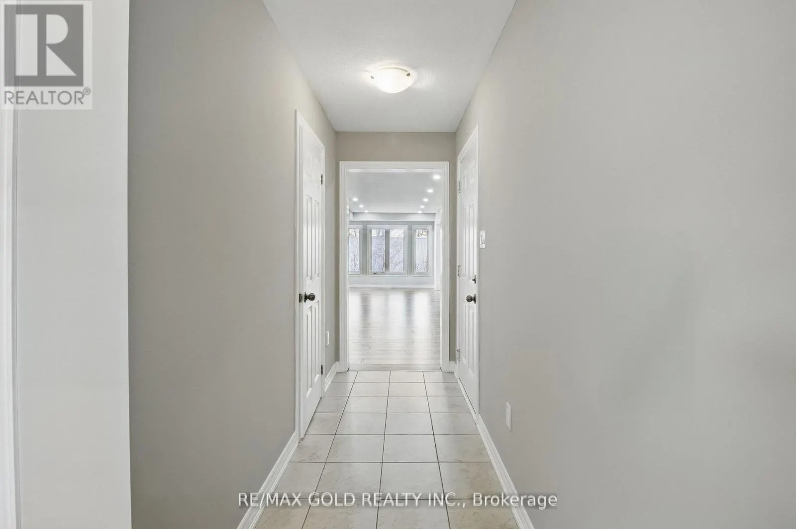 28 - 755 LINDEN DRIVE