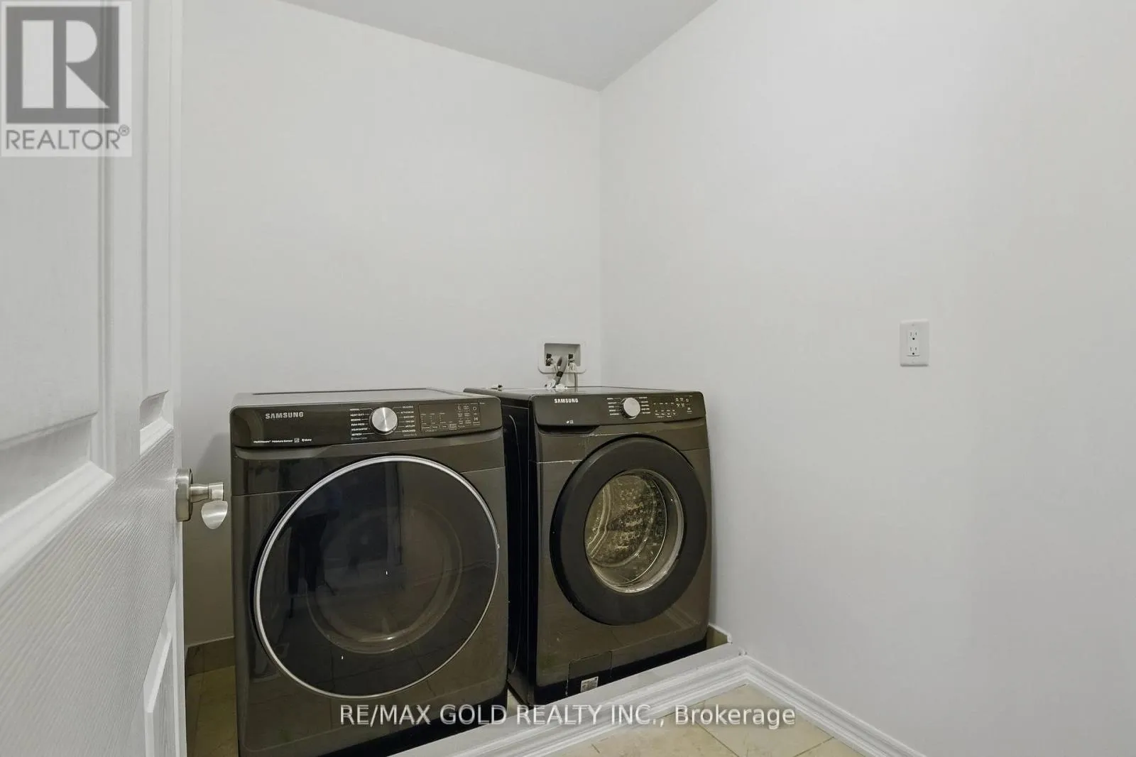 28 - 755 LINDEN DRIVE