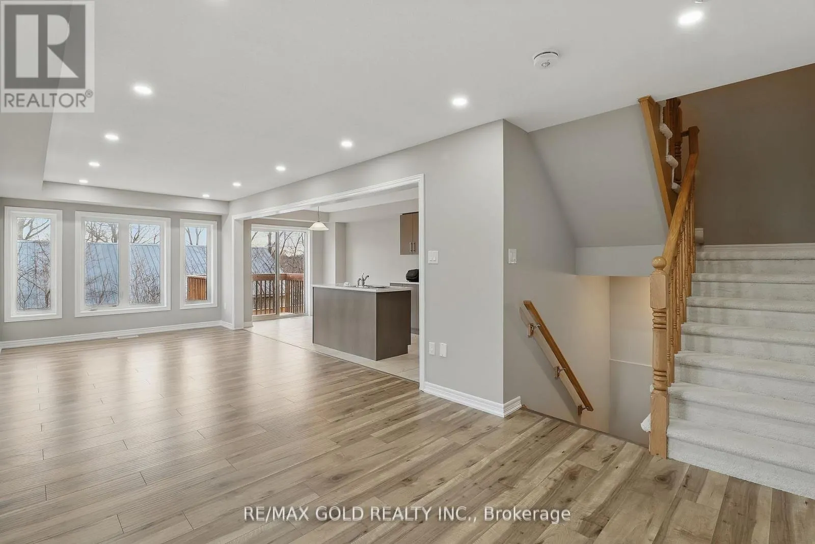 28 - 755 LINDEN DRIVE