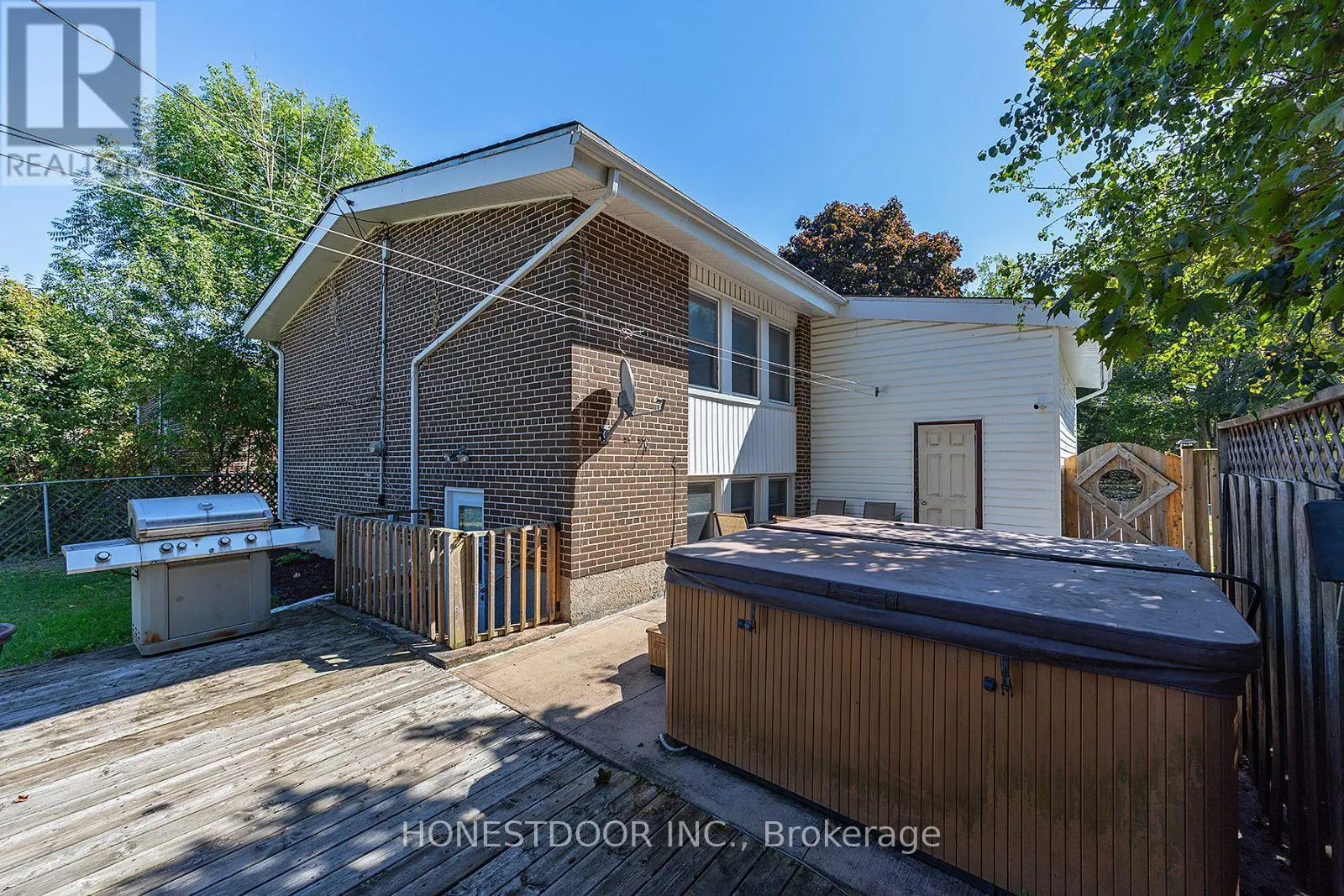 172 CASTERTON AVENUE