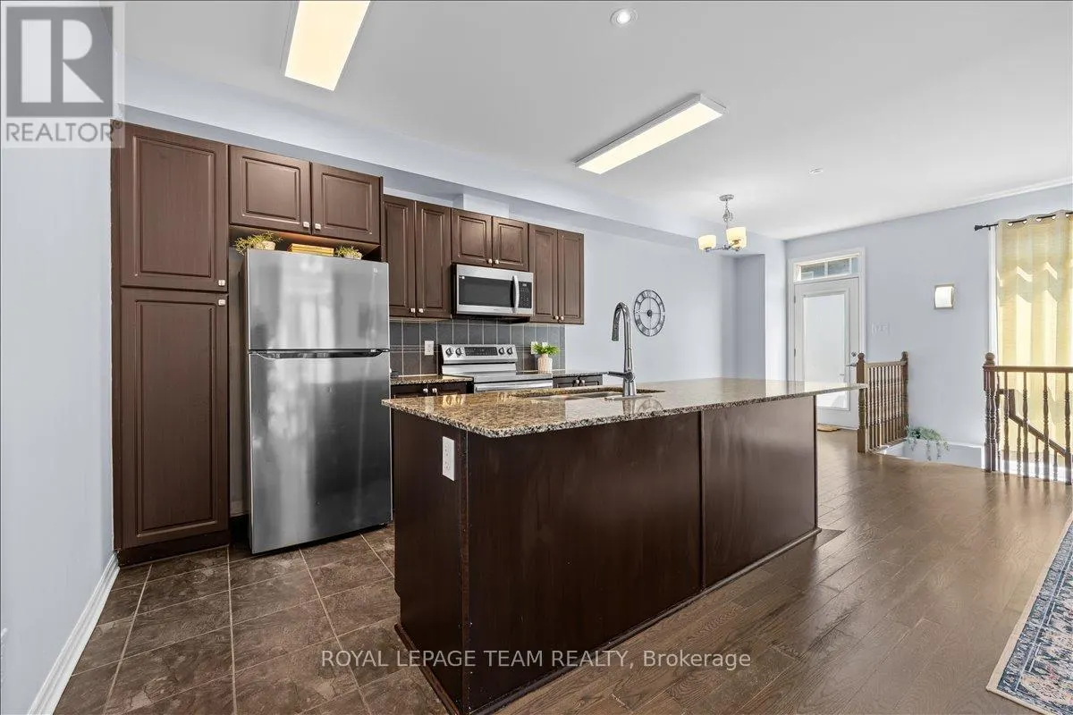 333 TULUM CRESCENT