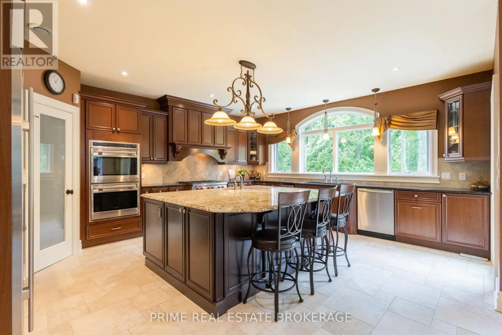565 EAGLETRACE DRIVE