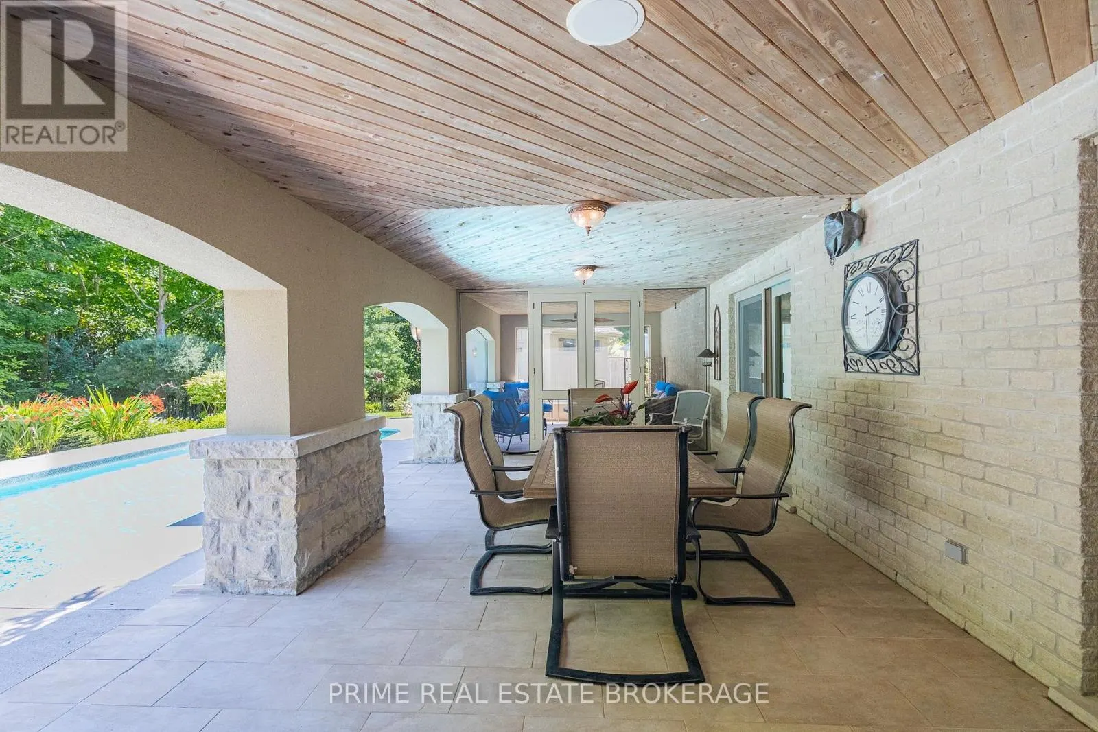 565 EAGLETRACE DRIVE