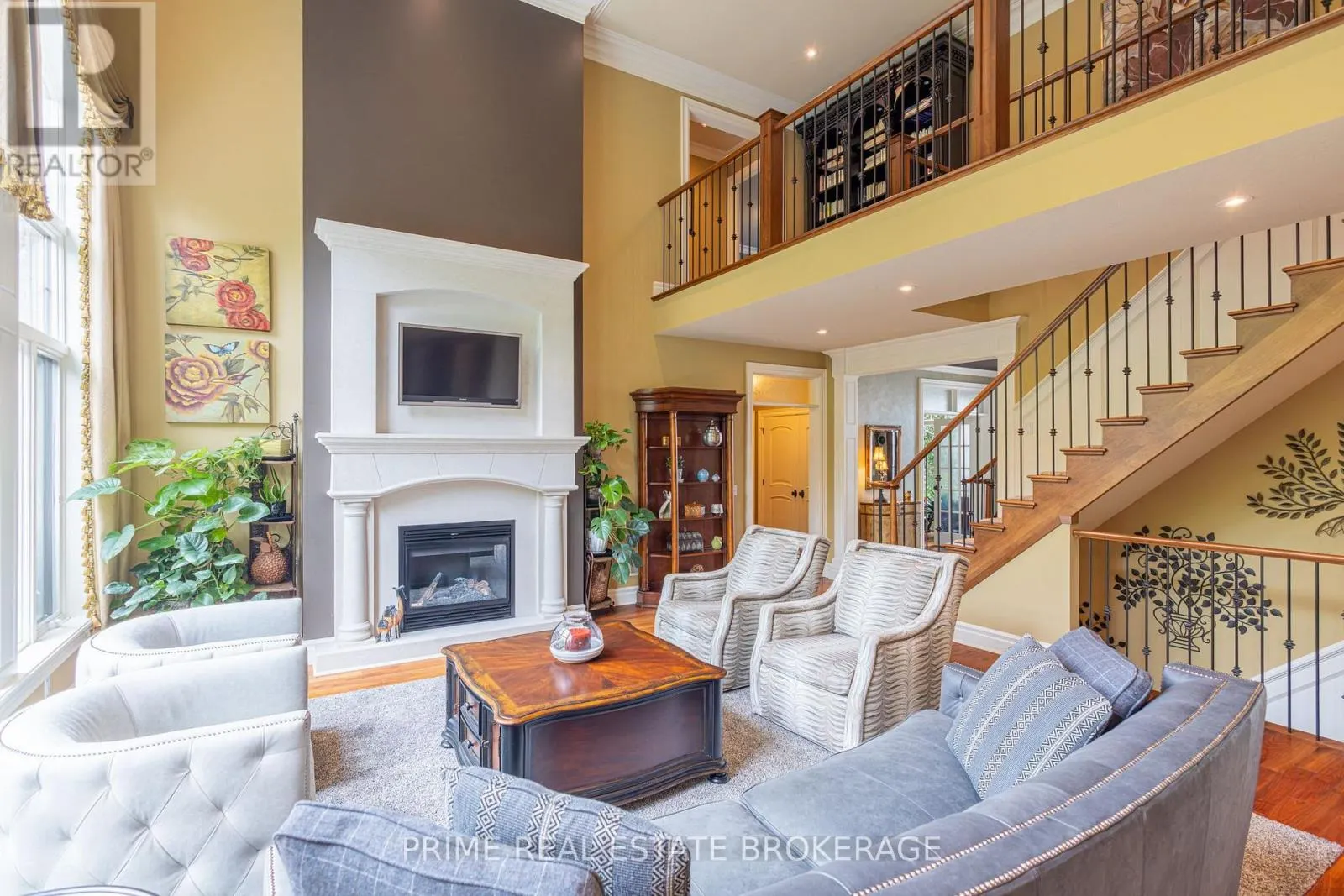 565 EAGLETRACE DRIVE