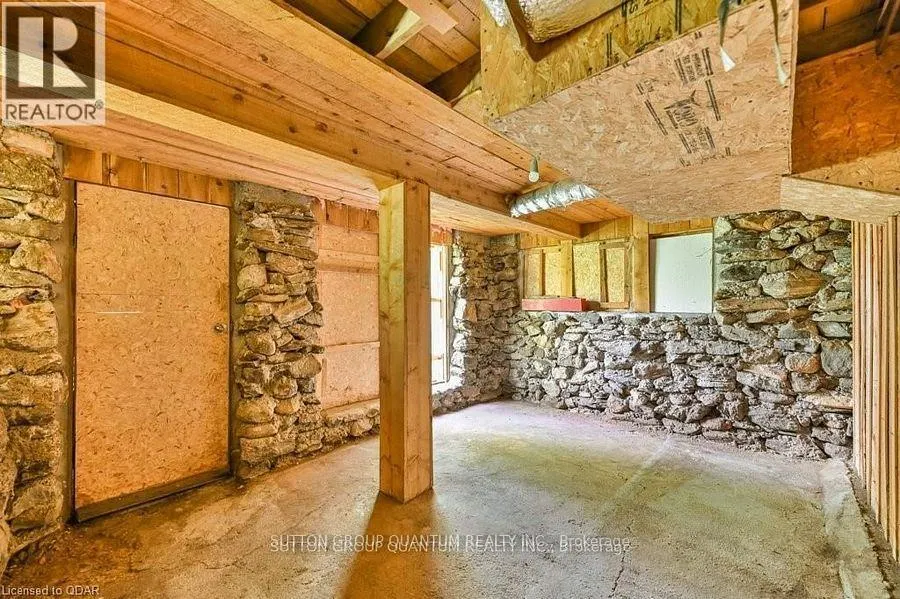 2724 RIVER ROAD
