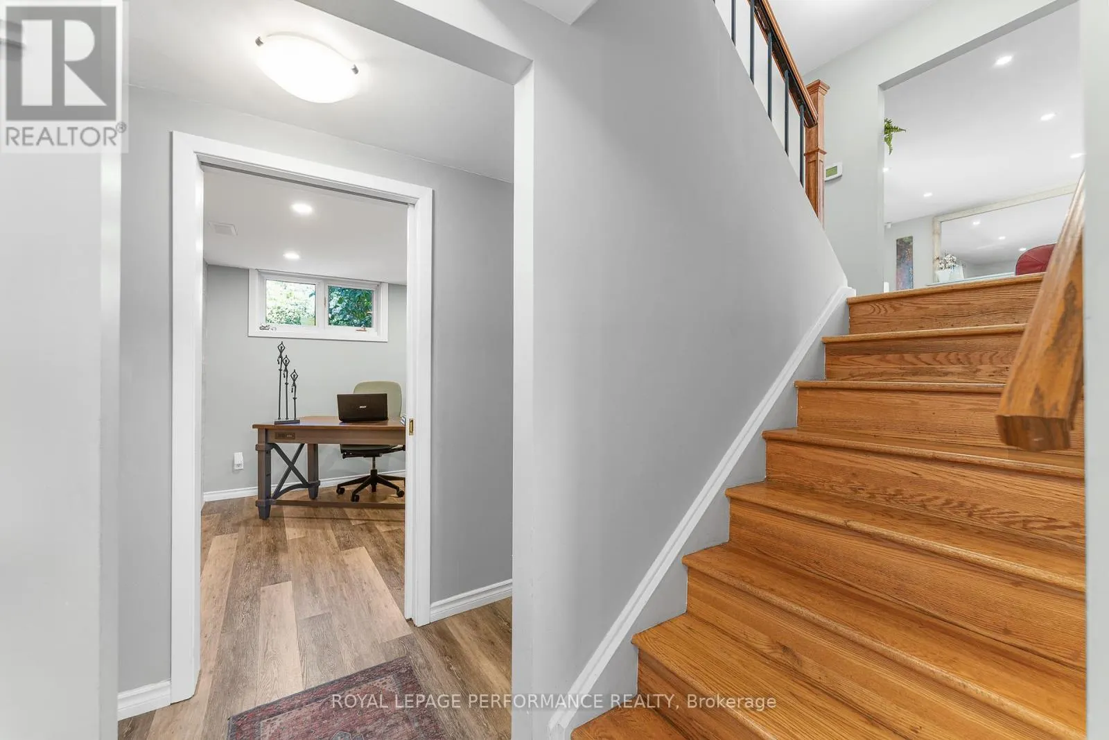 1044 CROMWELL DRIVE