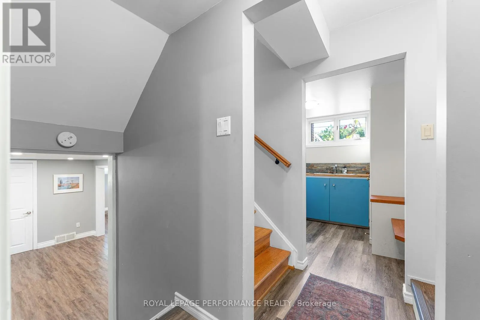 1044 CROMWELL DRIVE