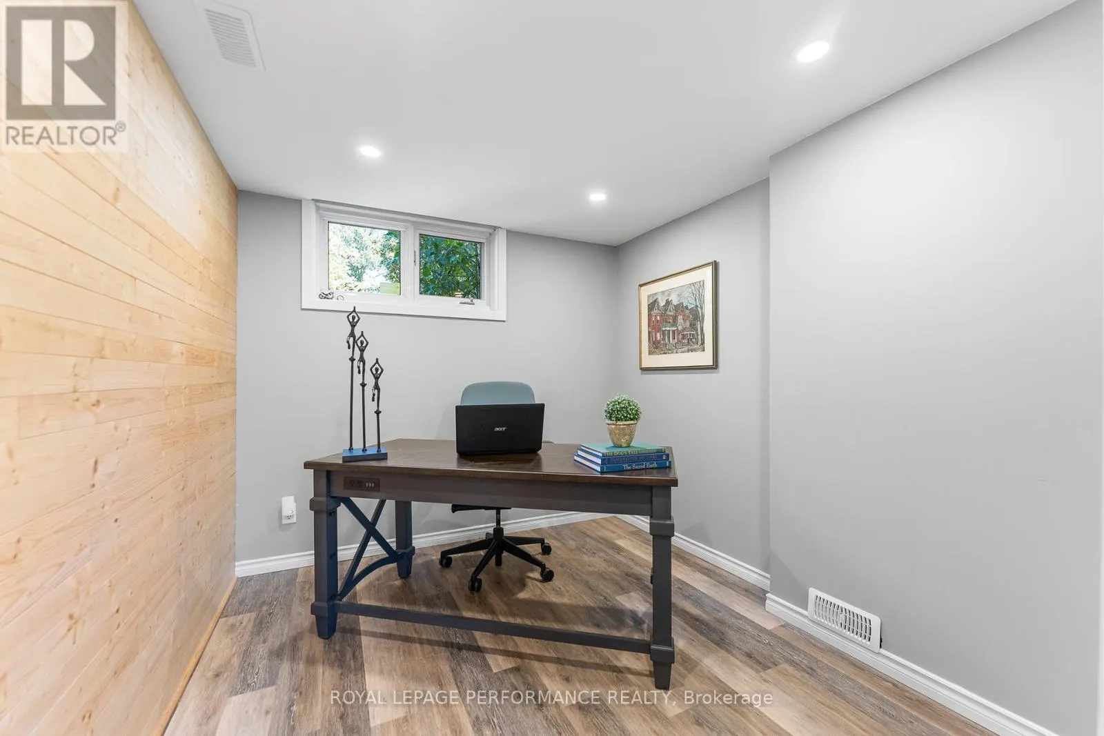 1044 CROMWELL DRIVE