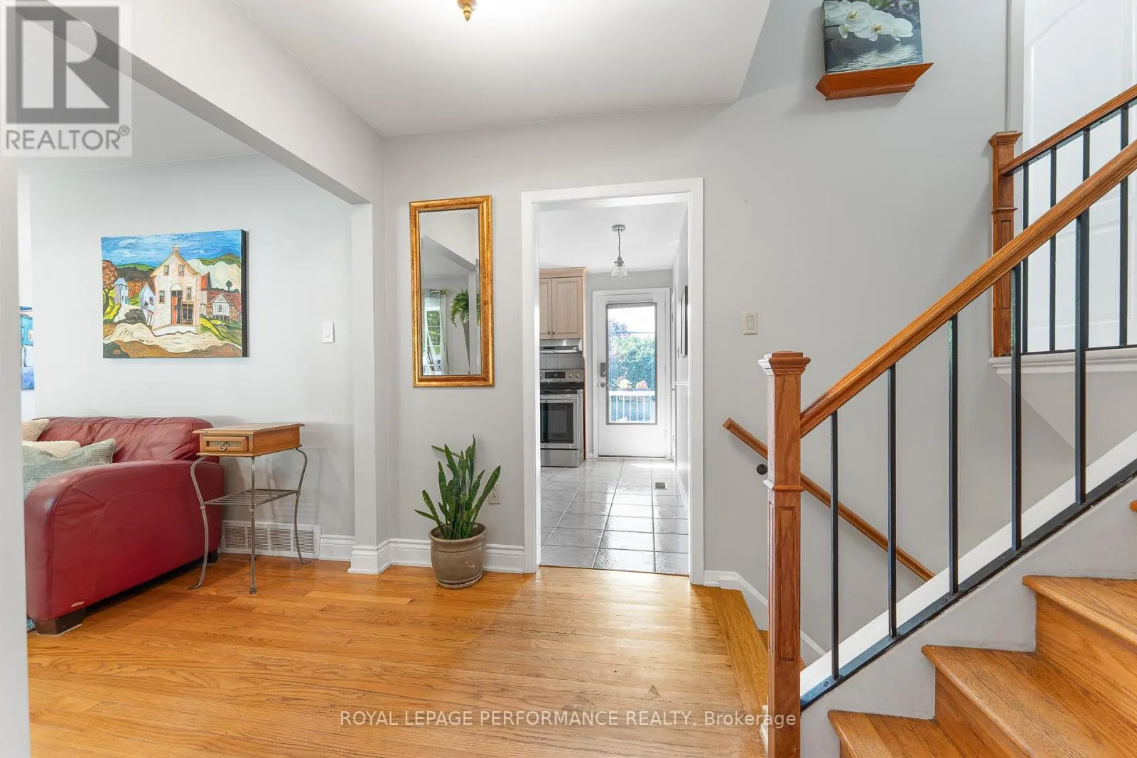 1044 CROMWELL DRIVE