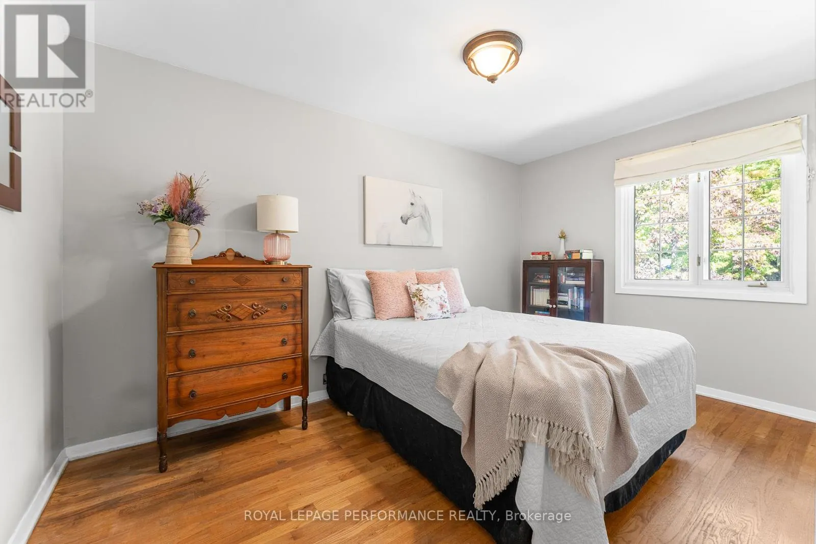 1044 CROMWELL DRIVE