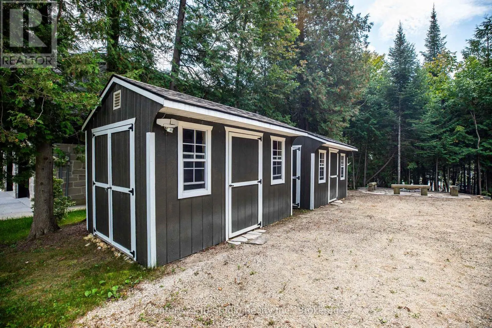 184 LAKEWOOD LANE
