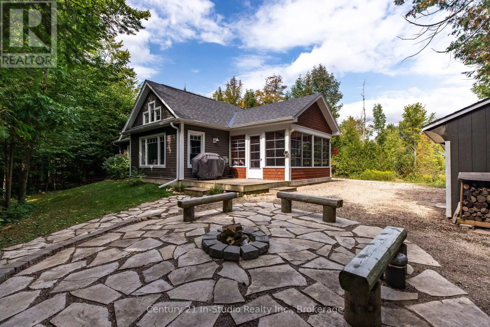 184 LAKEWOOD LANE
