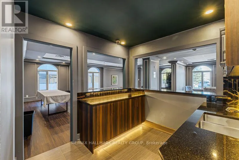 4C - 310 CENTRAL PARK DRIVE