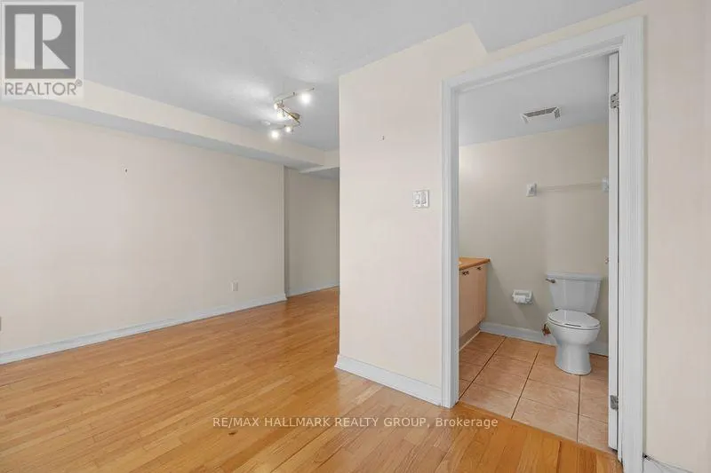 4C - 310 CENTRAL PARK DRIVE