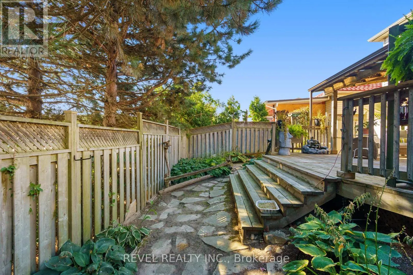 55 AMORE BOULEVARD