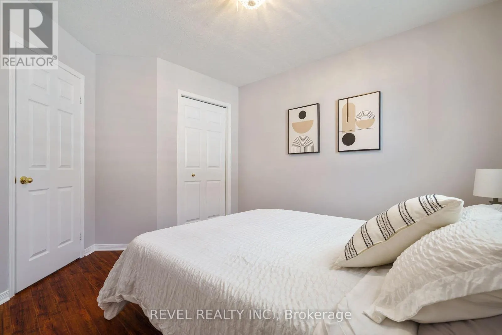 55 AMORE BOULEVARD
