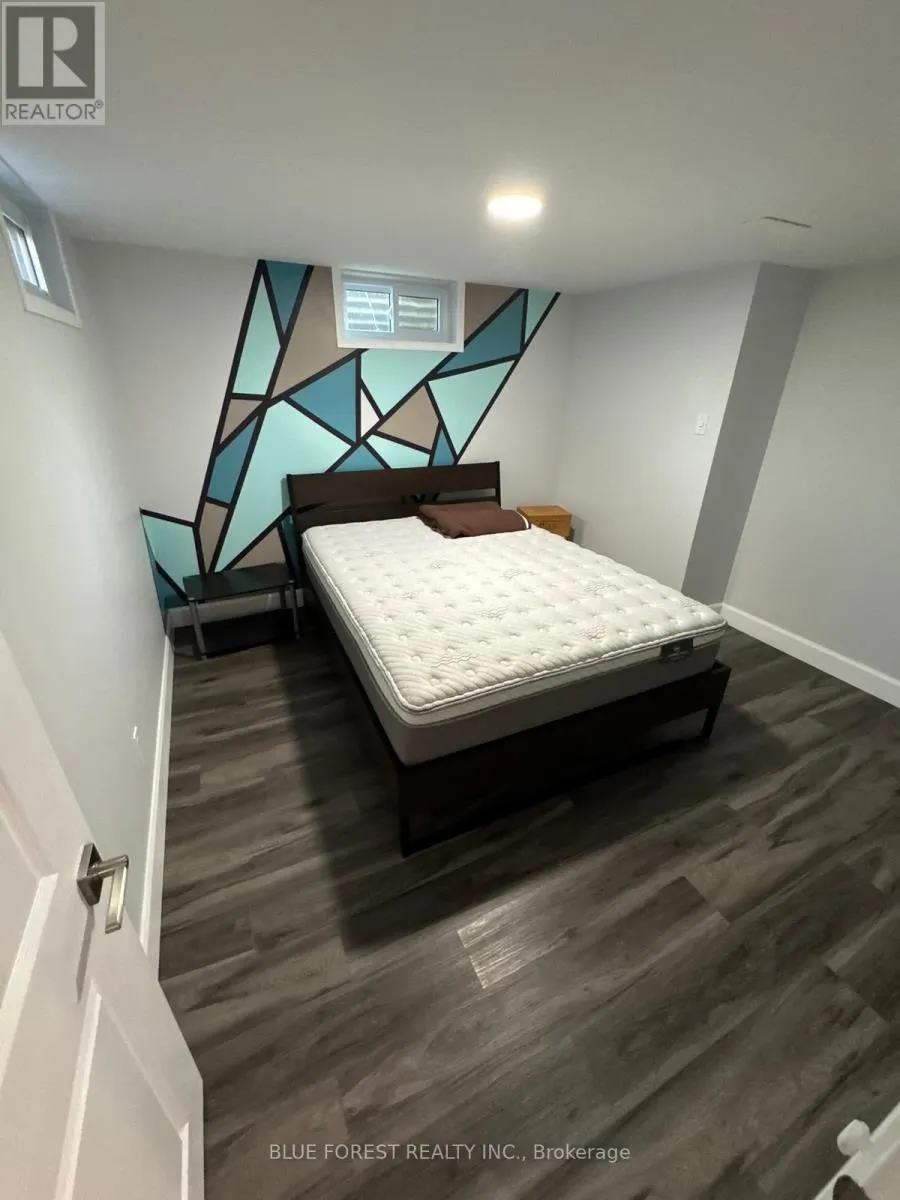 15 SOUTHLAND DRIVE