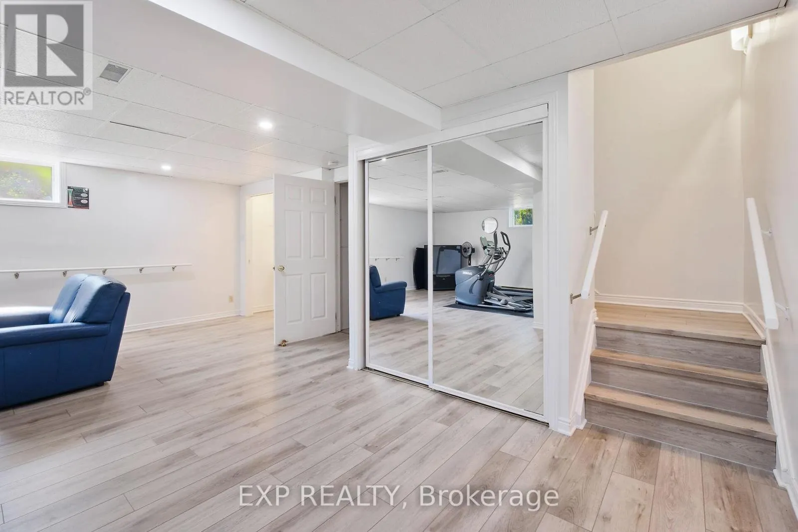 1376 MACDONALD ROAD