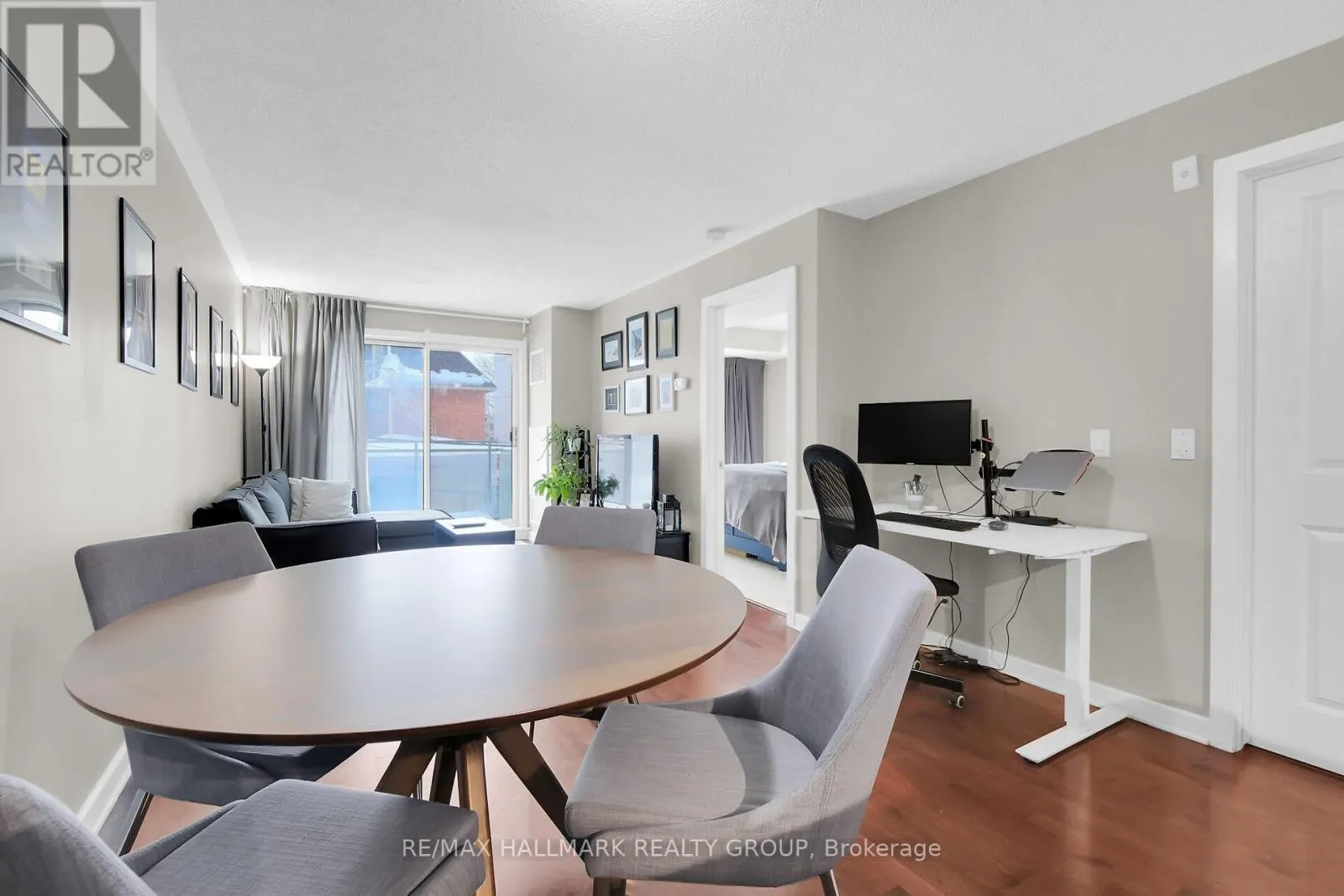 209 - 138 SOMERSET STREET W