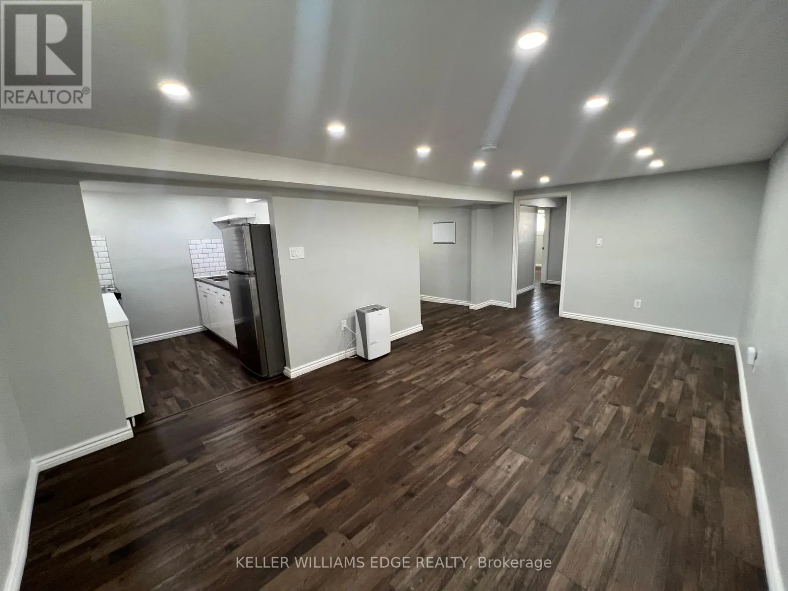 228 LAWNHURST COURT