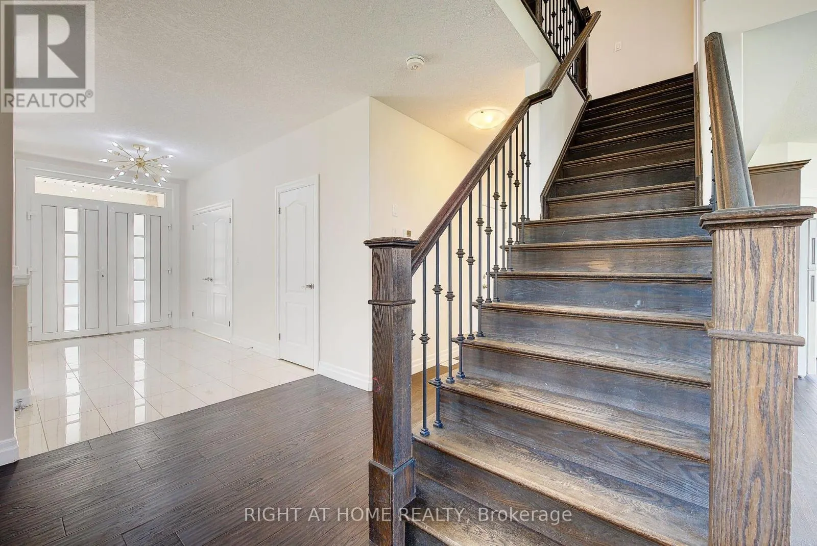 896 ZAIFMAN CIRCLE